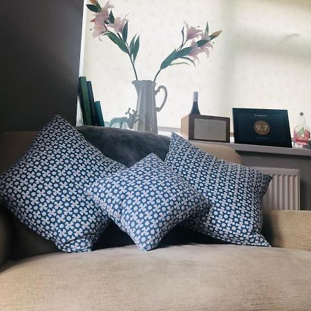 Вилла Cosy Cwtch Порткол Экстерьер фото